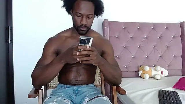 Snapshot of BlackNike chatting on January 2025 12:43:01 PM BlackNike online show from January 2025 12:43:01 PM
