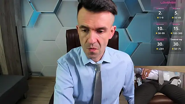 Snapshot of SteveTiger chatting on March 2026 12:45:02 PM SteveTiger online show from March 2026 12:45:02 PM