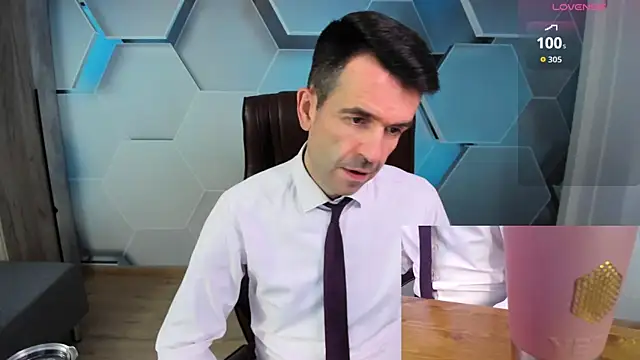 Snapshot of SteveTiger chatting on March 2026 11:58:01 AM SteveTiger online show from March 2026 11:58:01 AM