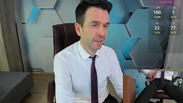 Snapshot of SteveTiger chatting on April 2026 03:47:01 AM SteveTiger online show from April 2026 03:47:01 AM