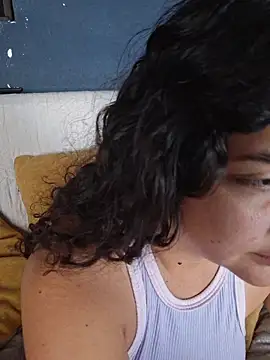 blerstefan1 online show from October 2025 12:52:02 PM