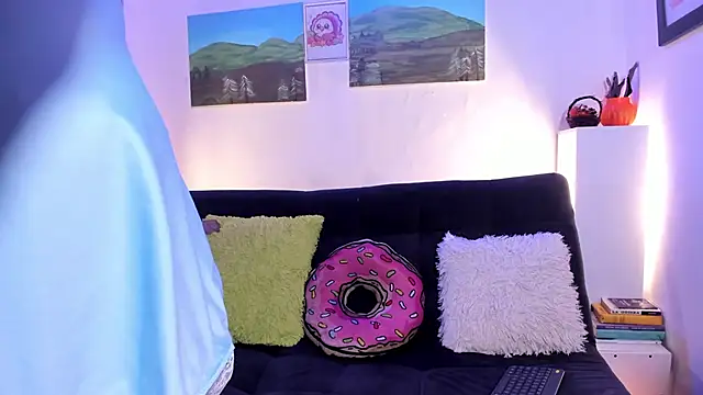 LillyCandy online show from November 2025 03:23:01 PM