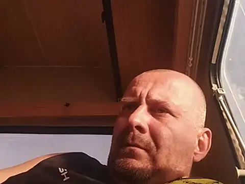 Snapshot of MrWhitePL chatting on July 2026 06:22:02 PM MrWhitePL online show from July 2026 06:22:02 PM