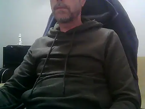 Snapshot of boran34 chatting on April 2026 04:44:01 PM boran34 online show from April 2026 04:44:01 PM