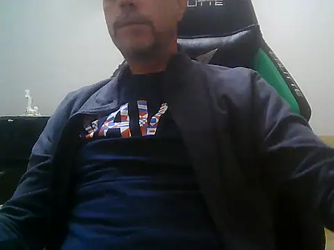 Snapshot of boran34 chatting on May 2026 10:04:02 PM boran34 online show from May 2026 10:04:02 PM