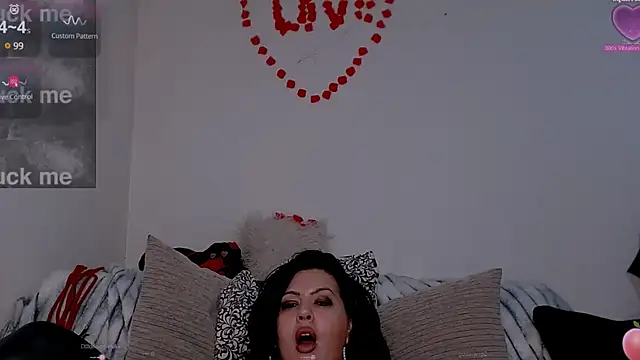 UrNaughtyGfMilf online show from March 2025 08:10:02 AM