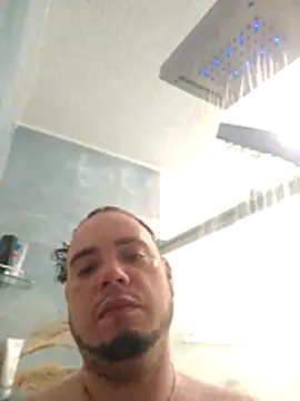 latinoflpr online show from December 2025 01:33:02 AM