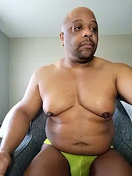 carmeldaddy1 online show from December 2024 05:02:01 PM