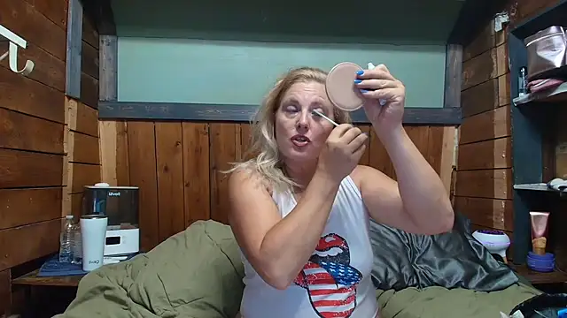 Snapshot of lisaxlovexxx chatting on July 2026 08:11:02 PM lisaxlovexxx online show from July 2026 08:11:02 PM