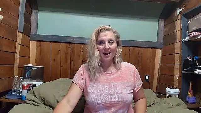 Snapshot of lisaxlovexxx chatting on July 2026 03:45:02 AM lisaxlovexxx online show from July 2026 03:45:02 AM