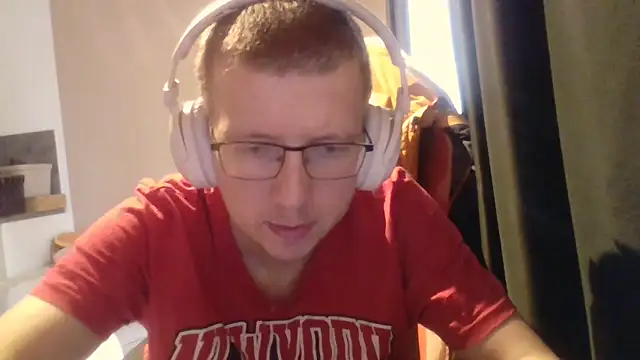 David250692 online show from March 2026 12:01:01 PM