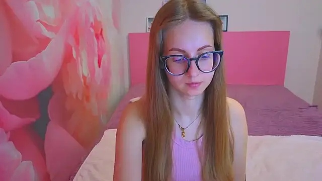 AliceAdams online show from May 2026 06:33:01 AM