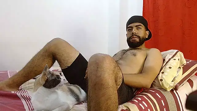 Snapshot of Aroon_Stonne chatting on January 2025 04:52:02 AM Aroon Stonne online show from January 2025 04:52:02 AM