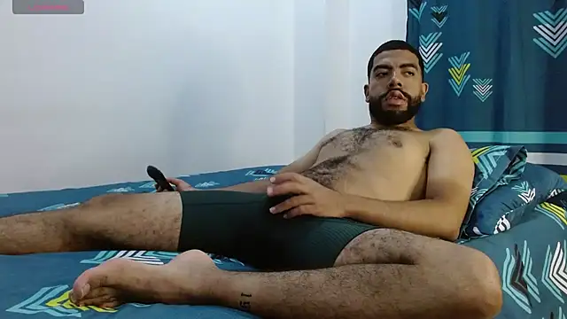 Snapshot of Aroon_Stonne chatting on March 2025 05:12:01 AM Aroon Stonne online show from March 2025 05:12:01 AM