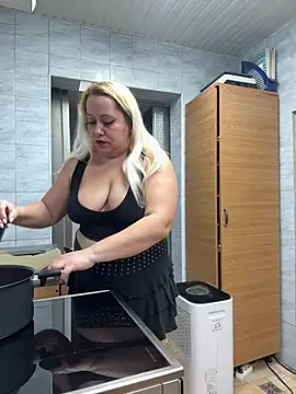 Snapshot of SabinaSweety chatting on February 2026 10:43:01 AM SabinaSweety online show from February 2026 10:43:01 AM