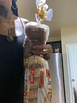 MzParker online show from February 2026 04:23:01 PM