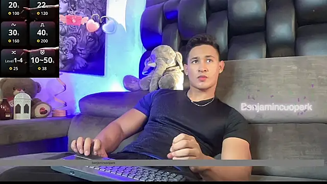 BenjaminCooperk online show from November 2025 06:46:02 AM