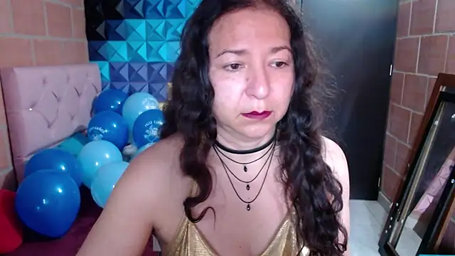 katifoxx online show from December 2024 07:41:02 PM