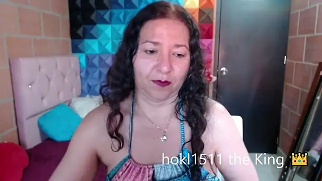 katifoxx online show from December 2024 08:00:02 PM