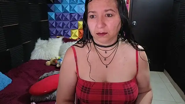 katifoxx online show from February 2026 05:50:02 PM