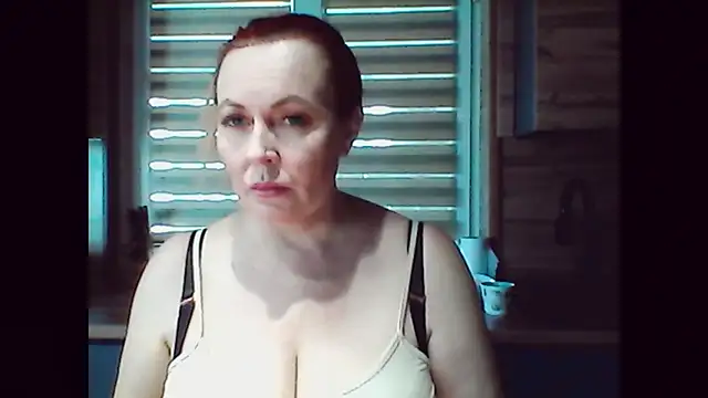 Snapshot of FreeMyFire chatting on March 2025 01:32:02 AM FreeMyFire online show from March 2025 01:32:02 AM