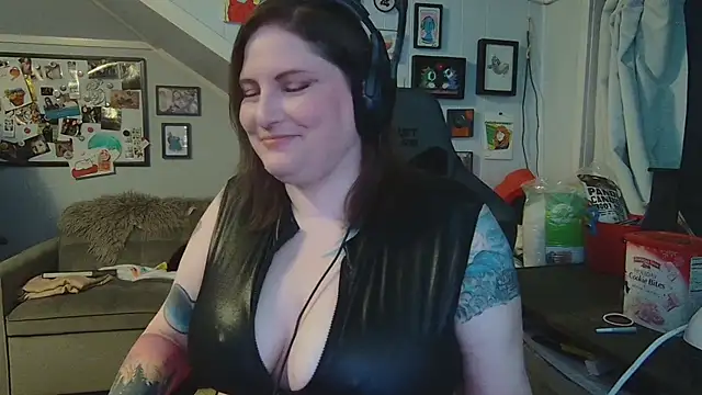 royallylit online show from February 2025 02:15:01 AM