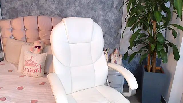 niko robin online show from February 2025 02:09:02 AM