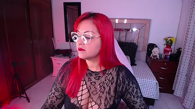 Snapshot of salomecastro_ chatting on February 2025 03:18:02 AM salomecastro online show from February 2025 03:18:02 AM