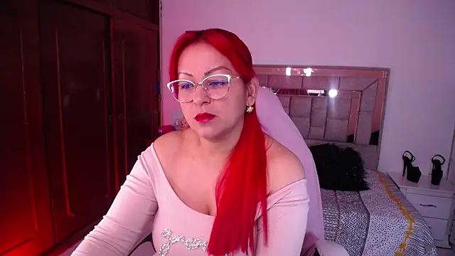 Snapshot of salomecastro_ chatting on October 2025 03:13:02 AM salomecastro online show from October 2025 03:13:02 AM