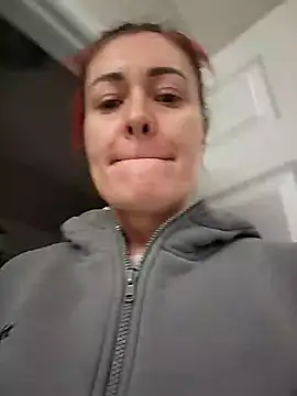 Snapshot of HollyTattoo chatting on February 2026 09:12:02 PM HollyTattoo online show from February 2026 09:12:02 PM