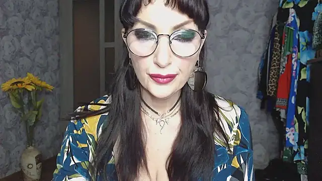 Aziza1 online show from January 2026 10:41:02 AM