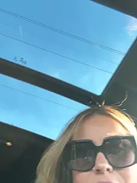 Etwas neugierig online show from March 2025 03:45:02 PM