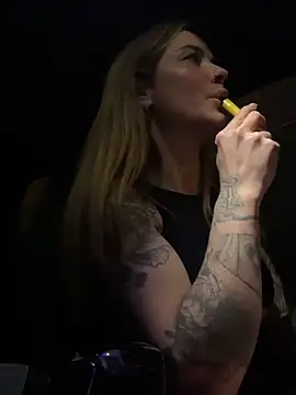 Etwas neugierig online show from March 2025 06:39:02 PM