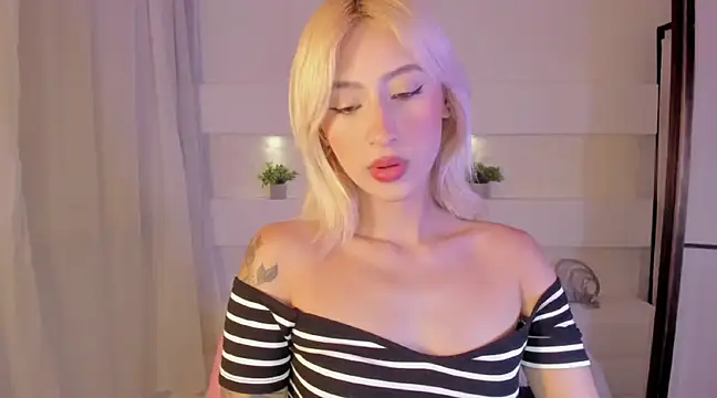 AshleyRoys online show from February 2025 03:20:02 PM