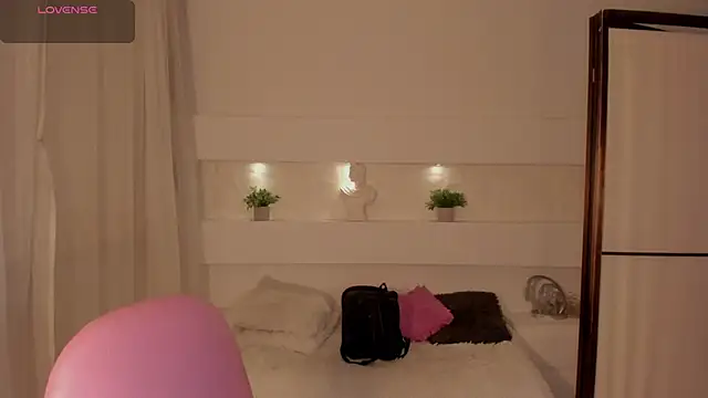 AshleyRoys online show from March 2025 03:41:01 PM