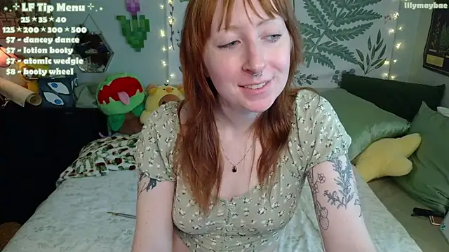 Snapshot of LilyMayBae chatting on May 2026 01:23:02 AM LilyMayBae online show from May 2026 01:23:02 AM
