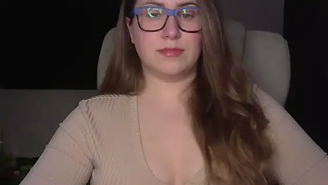 SeasonalSomeone online show from March 2026 11:33:01 PM