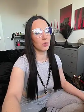 Trixie-Tainted online show from March 2026 02:46:02 PM