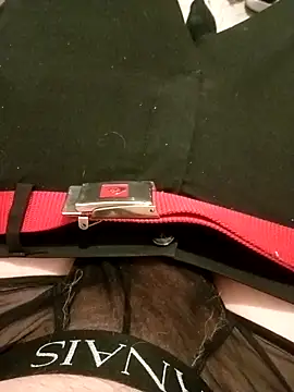 Snapshot of Myckeul chatting on April 2026 12:10:01 AM Myckeul online show from April 2026 12:10:01 AM