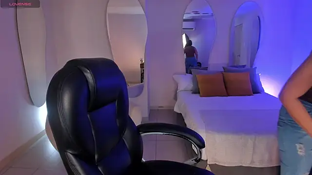 MorganHicks online show from January 2026 07:50:02 PM