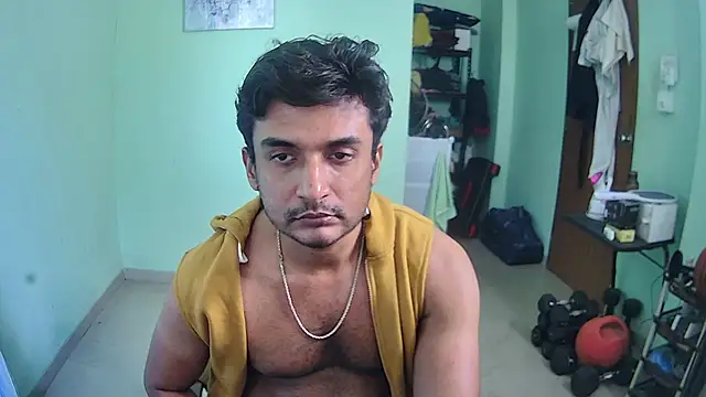 Snapshot of daringcutie chatting on December 2024 06:33:02 AM daringcutie online show from December 2024 06:33:02 AM