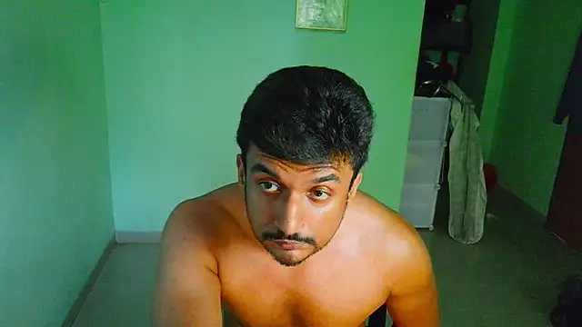 Snapshot of daringcutie chatting on April 2026 07:22:01 AM daringcutie online show from April 2026 07:22:01 AM