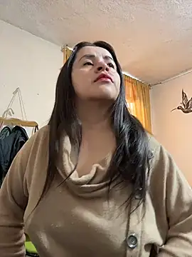 Snapshot of latinfemale chatting on June 2026 08:39:02 PM latinfemale online show from June 2026 08:39:02 PM