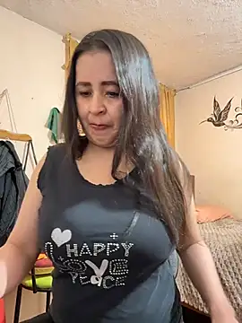 Snapshot of latinfemale chatting on June 2026 10:36:02 PM latinfemale online show from June 2026 10:36:02 PM