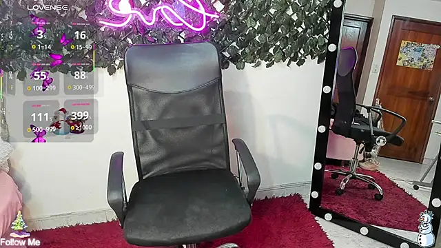 DestinyHills online show from December 2025 12:10:01 PM