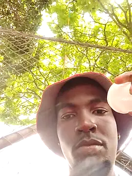 Snapshot of Jheronn28 chatting on October 2025 05:35:01 PM Jheronn28 online show from October 2025 05:35:01 PM