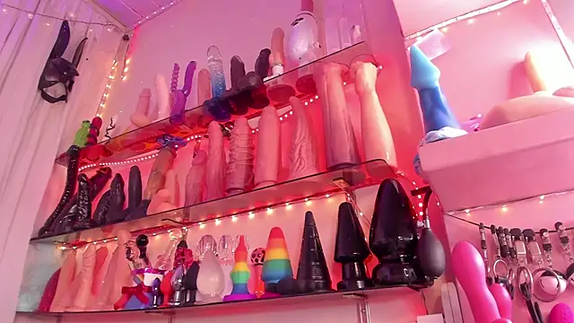 christymilkk online show from December 2024 02:36:01 AM