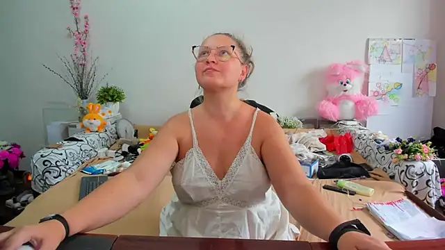 IamYourNarcotic online show from June 2026 01:17:02 PM