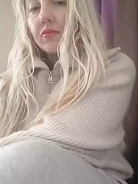 Snapshot of Mllesha74000 chatting on January 2025 12:23:01 PM Mllesha74000 online show from January 2025 12:23:01 PM