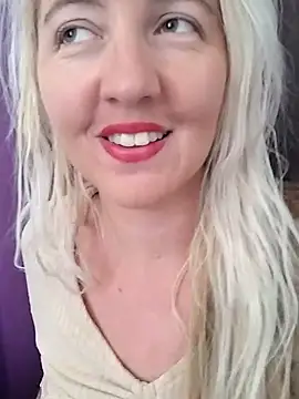 Snapshot of Mllesha74000 chatting on October 2025 01:29:02 PM Mllesha74000 online show from October 2025 01:29:02 PM